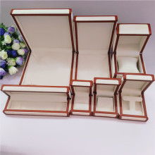 義烏明輝工藝包裝廠 專業珠寶盒、首飾盒、禮品及橡膠制品生產商